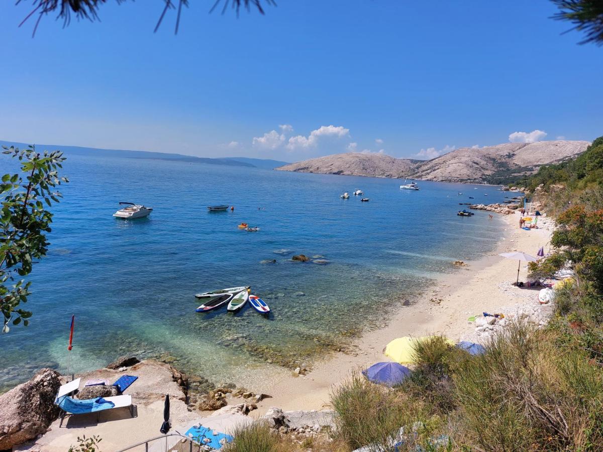 Apartmani Denis Stara Baška Εξωτερικό φωτογραφία