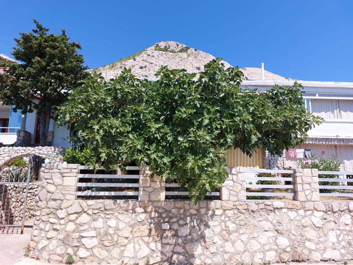 Apartmani Denis Stara Baška Εξωτερικό φωτογραφία