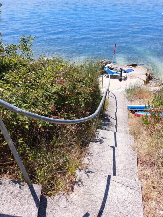 Apartmani Denis Stara Baška Εξωτερικό φωτογραφία